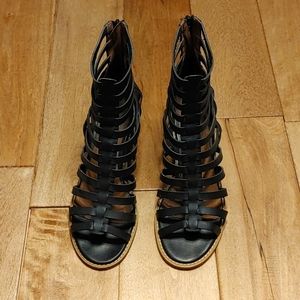 Crown Vintage Sandal